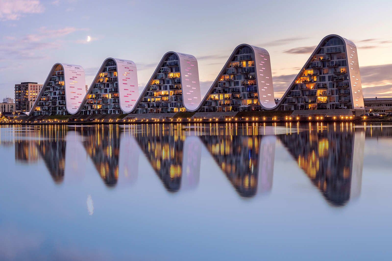 「ザ・ウェイヴ」