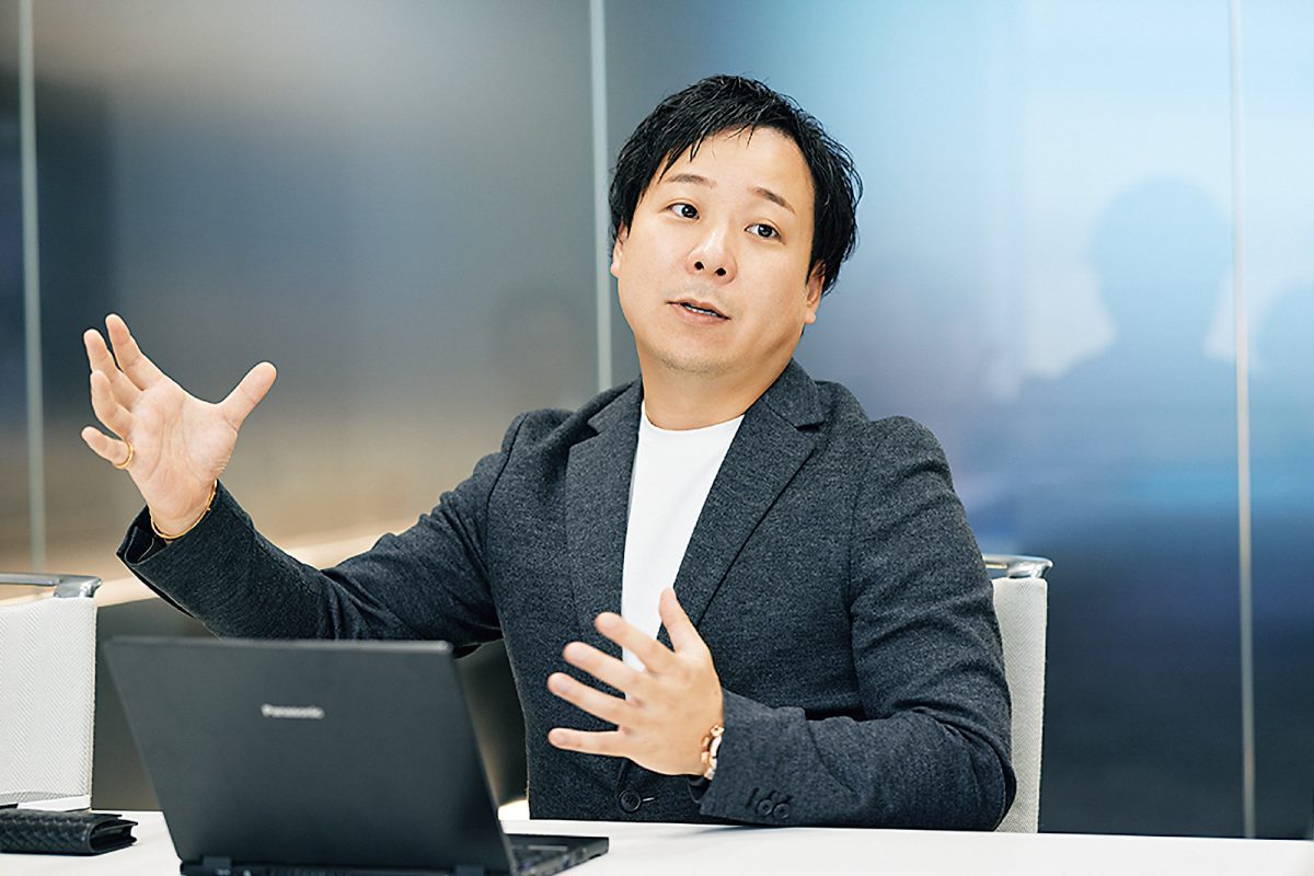 説明する関野大介氏