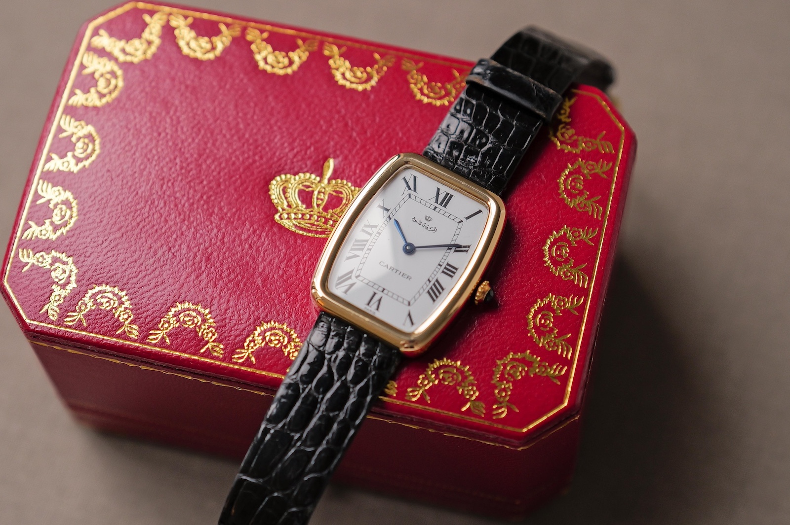 世にも珍しいカルティエ、ヨルダン王室別注版「ファバージ」 | GOETHE