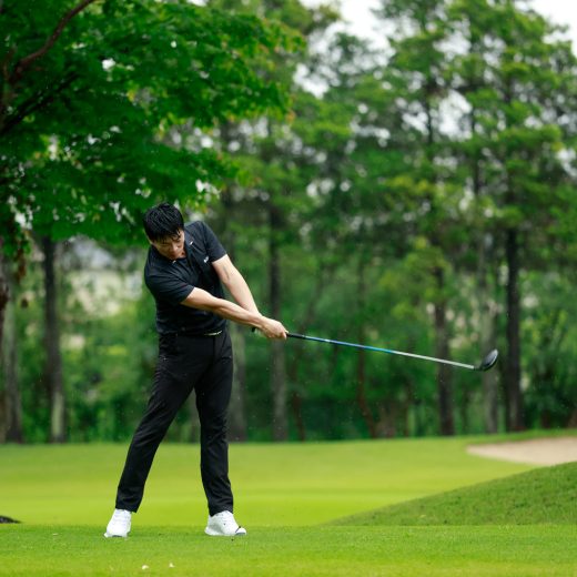 吉田洋一郎の最新ゴルフレッスン／「ヘッドを走らせる」意識が飛距離を落とす？ 本当に飛ばすためのスイング理論