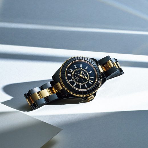 シャネル「J12 キャリバー 12.2」