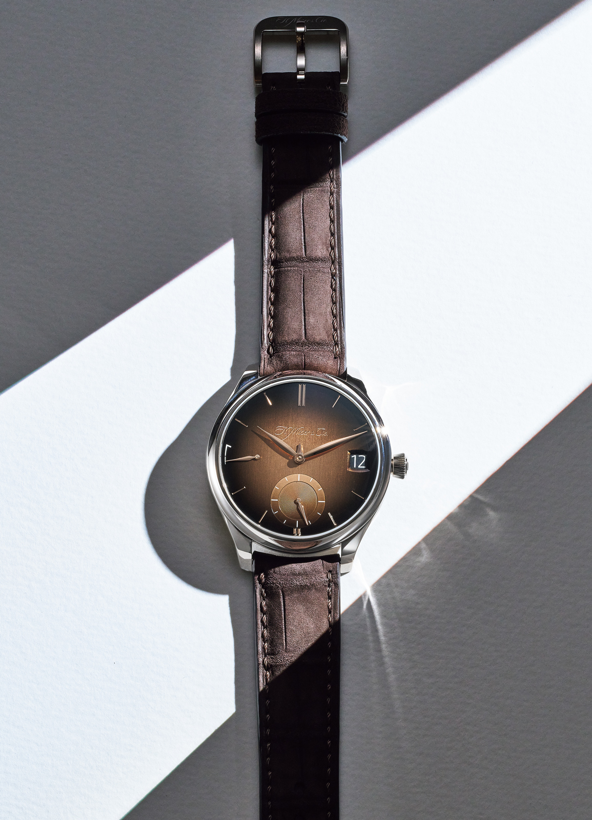 H. モーザー「エンデバー・パーペチュアルカレンダー スモークサーモン」