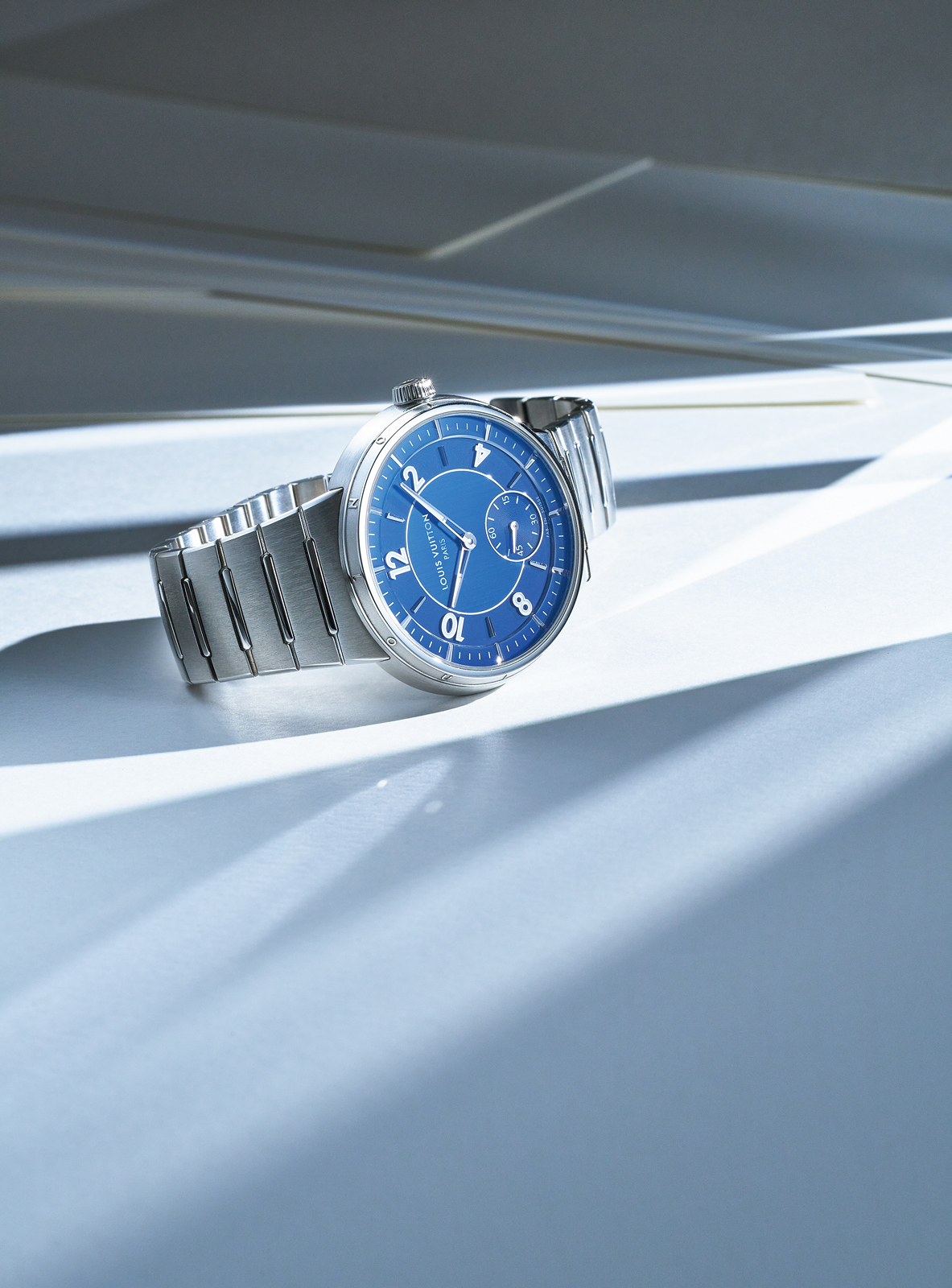 ルイ・ヴィトン「タンブール オトマティック スティール ブルー」