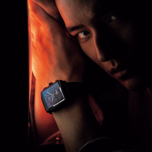 「タグ・ホイヤー モナコクロノグラフ」を身につける水上恒司氏