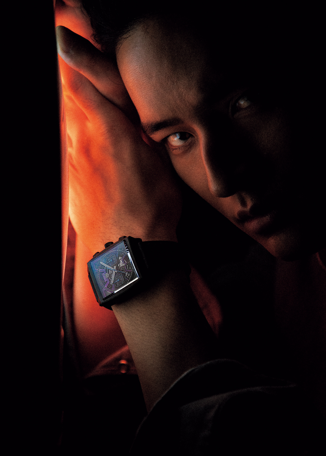 「タグ・ホイヤー モナコクロノグラフ」を身につける水上恒司氏