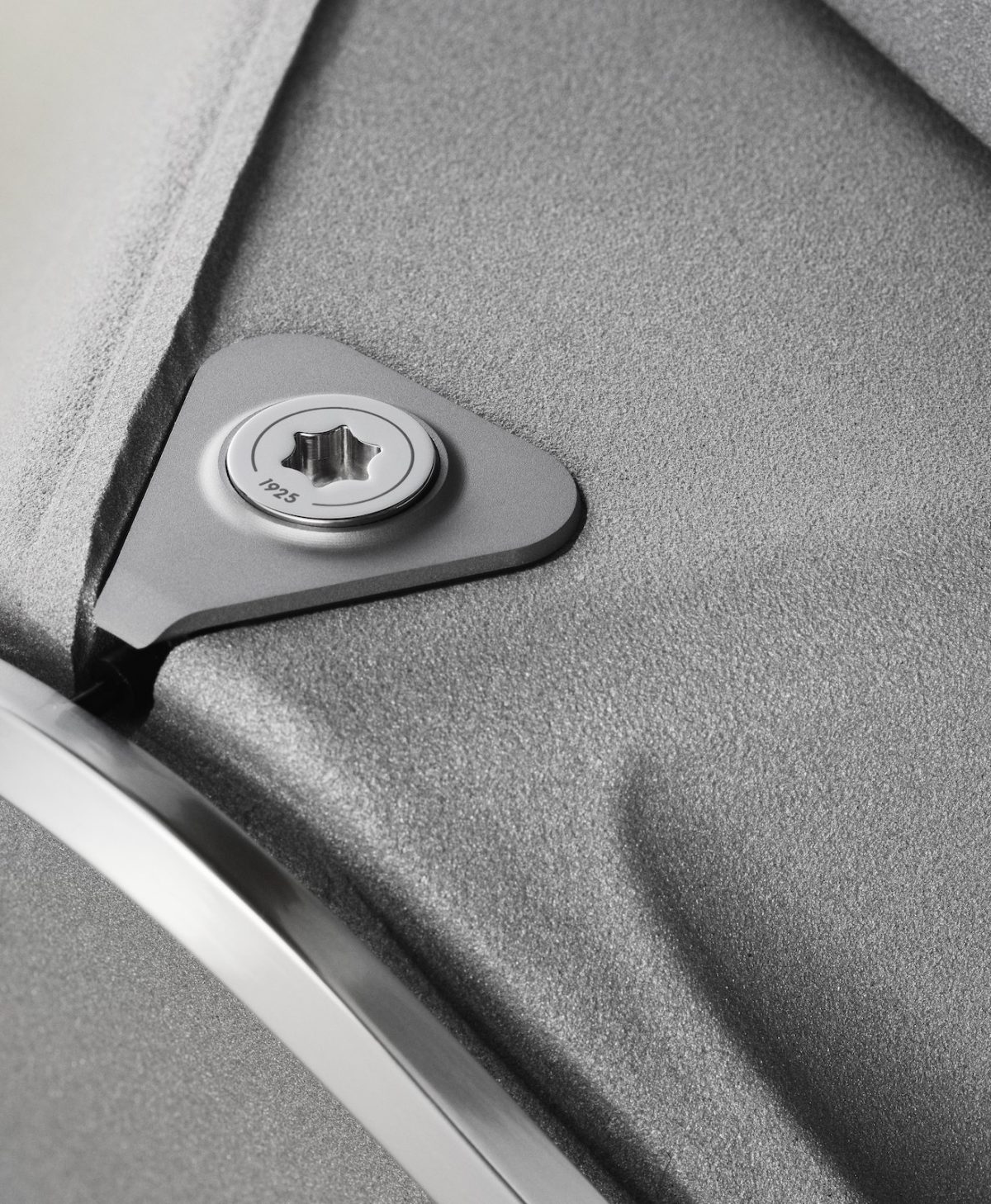 「Beolab 90 Titan Edition」¥63,490,000、世界限定10台