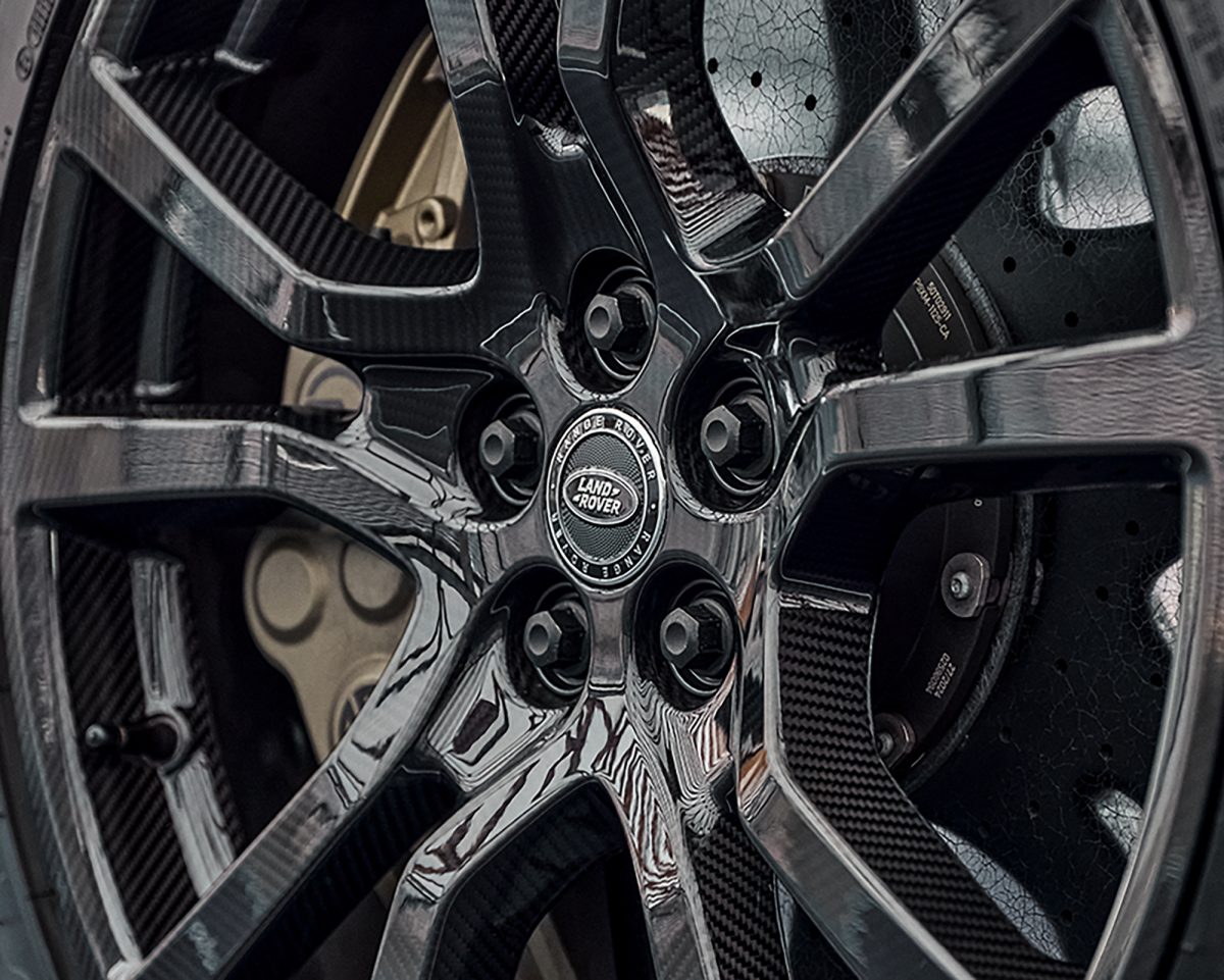 メジャーリーガー・吉田正尚と「レンジローバー スポーツ」。進化を体現する者の邂逅