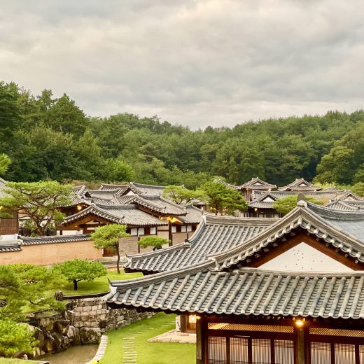 “いつもの韓国”に少し疲れたら。旅慣れた人が選ぶ、世界遺産の町・安東で過ごす大人の休日