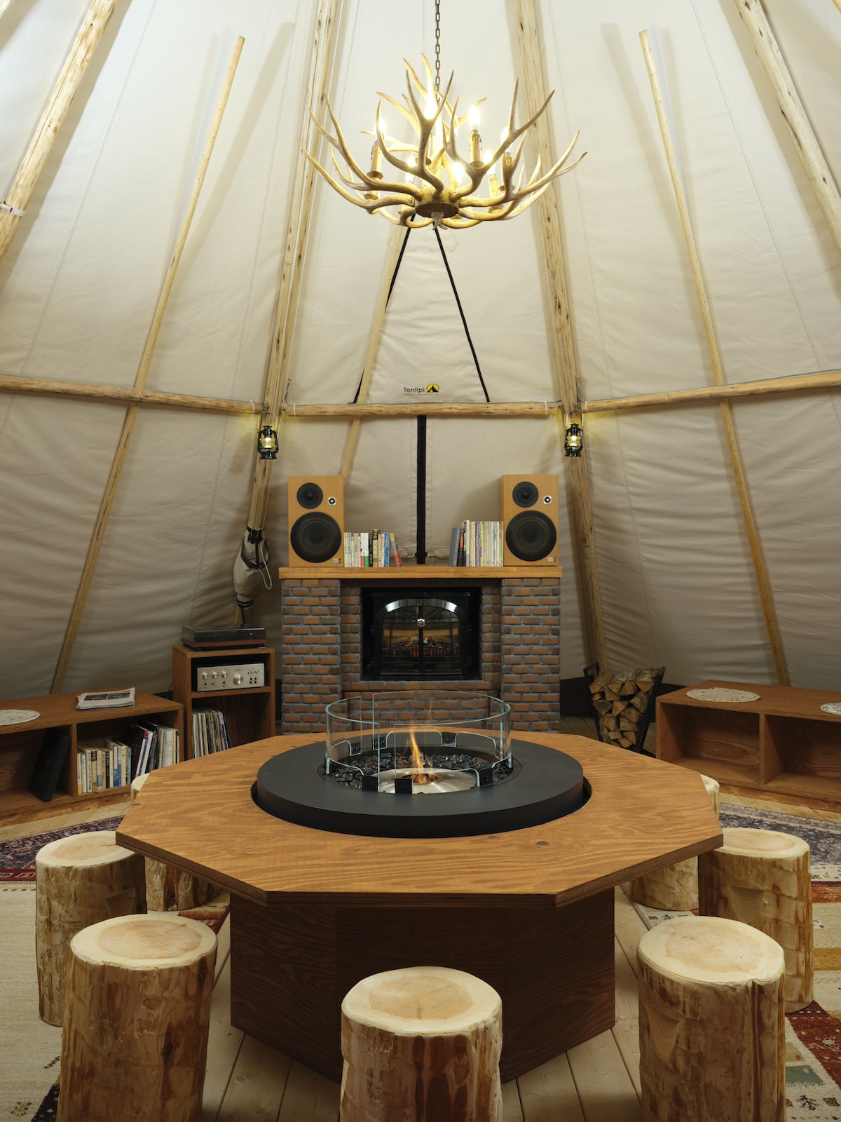 「ARC’TERYX NISEKO HUT」