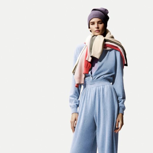 ロロ・ピアーナ、20色以上のカラバリから選べる、大人のための高品質ニット