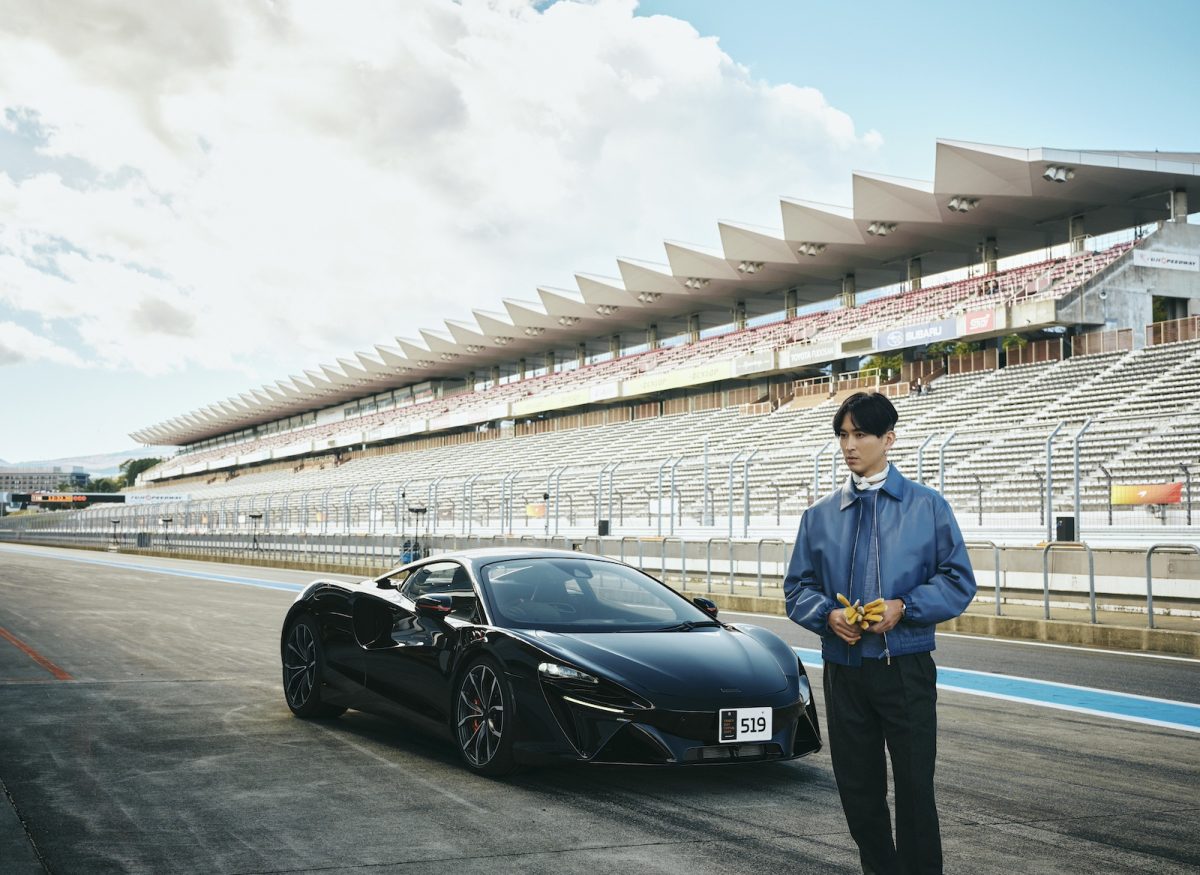 俳優・松田翔太が出会うマクラーレン アルトゥーラ。