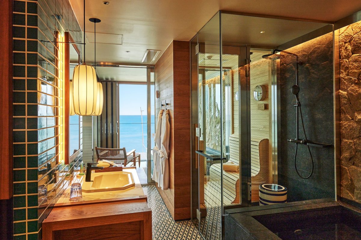 「UMITO KAMAKURA KOSHIGOE」