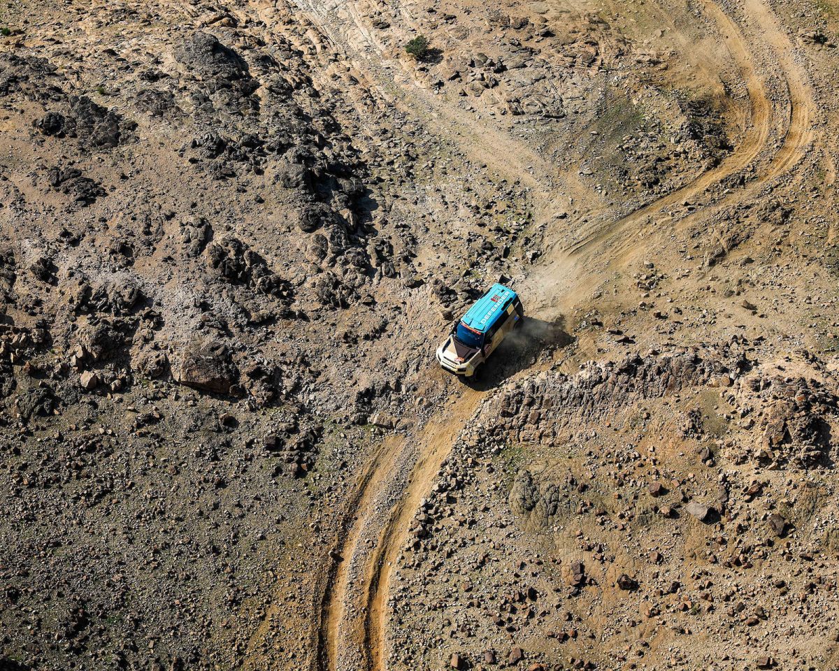 ディフェンダーラリーのダカールでの様子