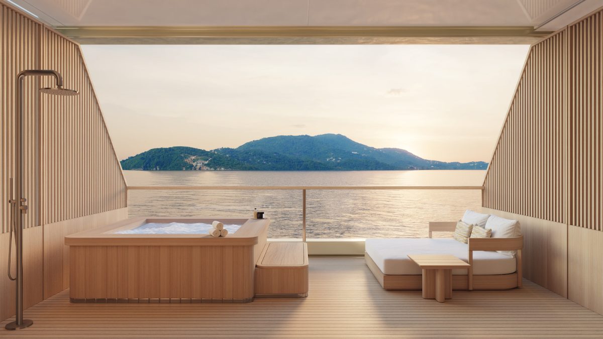 アマン初のラグジュアリーヨット「 アマンガティ」