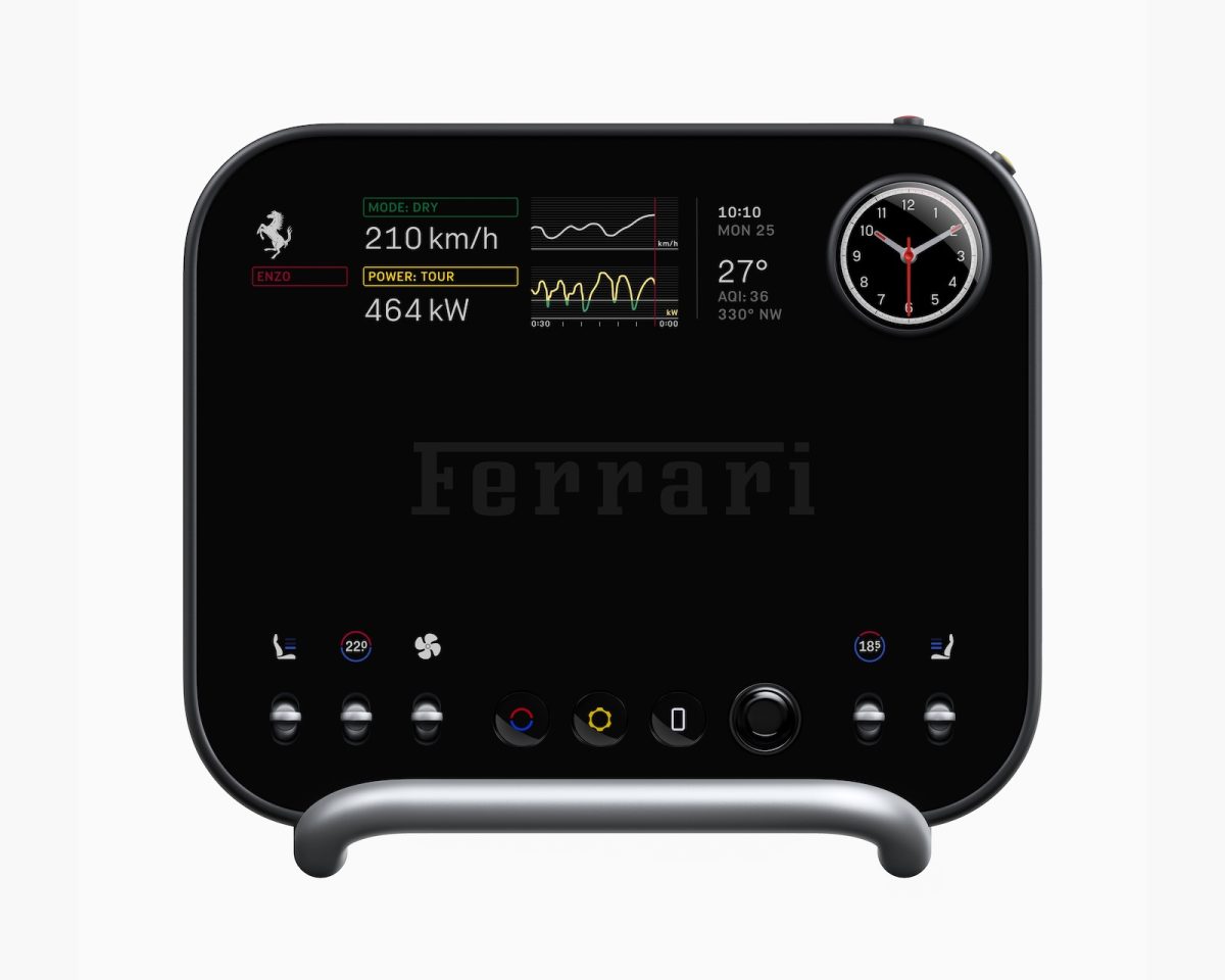 安全装備など操作が複雑になる現代のモデルは、タッチスクリーンにインターフェイスを集約するほうがデザイン的には楽であるけれど、あえて残された機械的なスイッチ類。