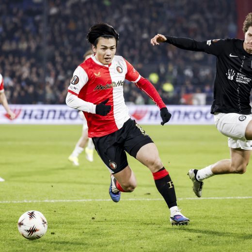 サッカー日本代表・上田綺世が語る、結果より成長を追うストライカーの思考法