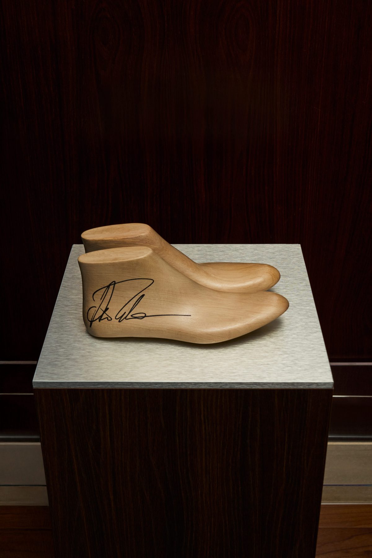 フェラガモ最高級ライン「トラメッザ」