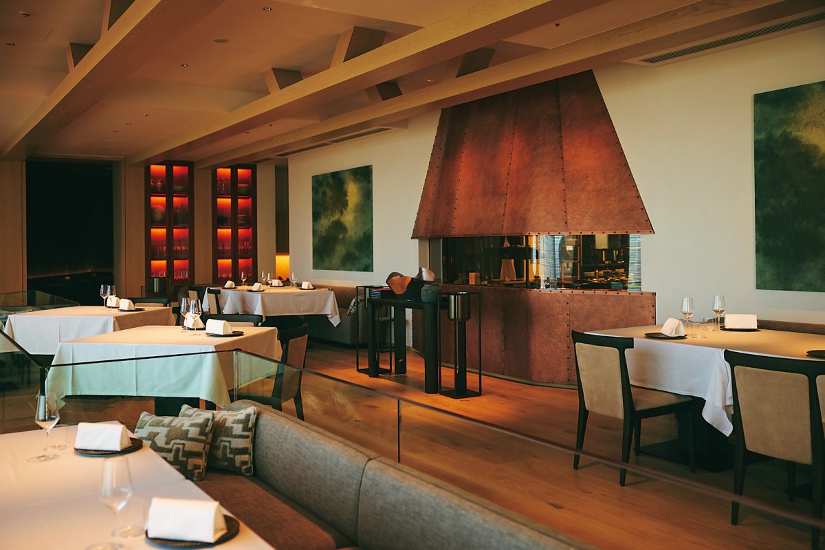 「セフィーノ」の店内