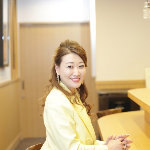 六星占術・細木数子の後継ぎ、細木かおりとは。母の素顔を語る