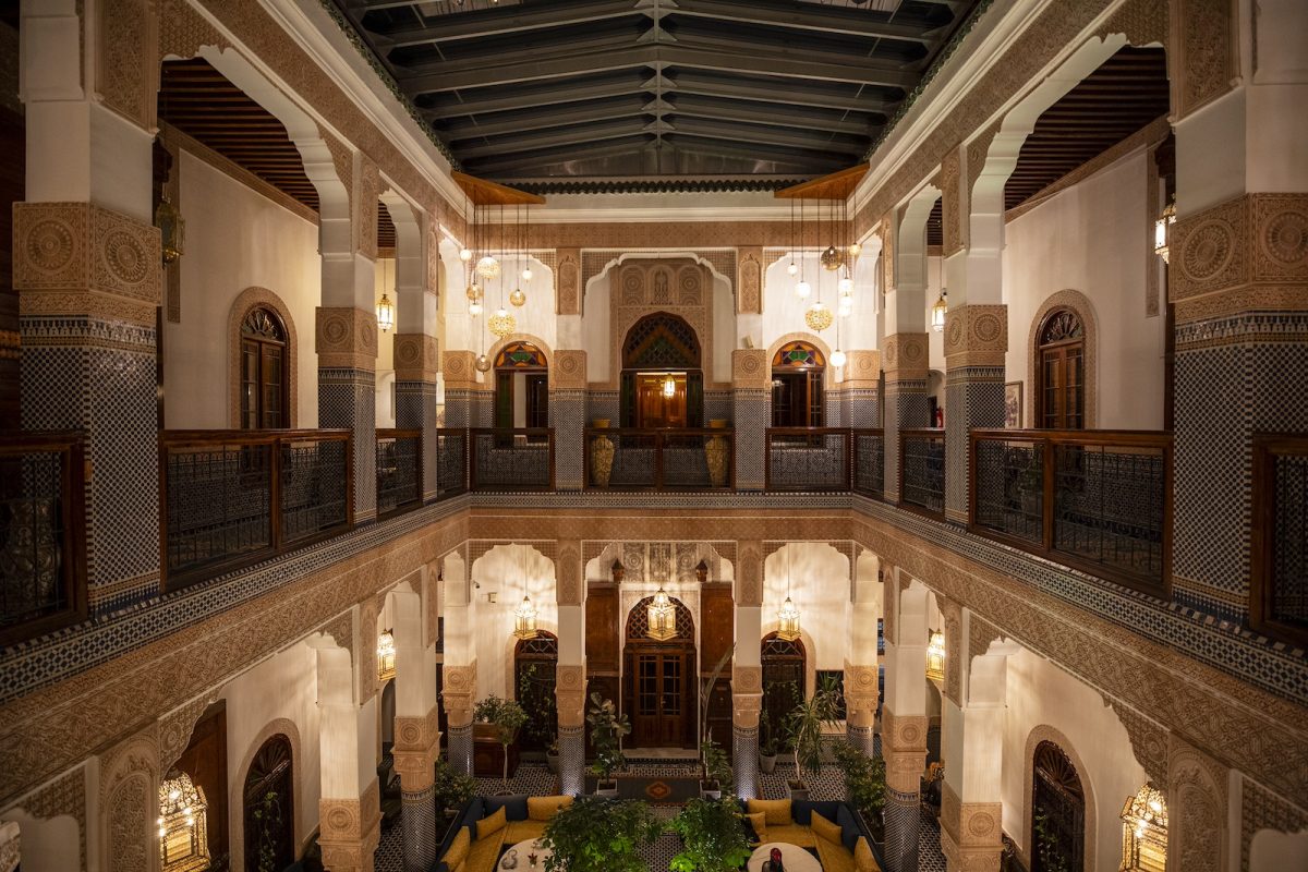 「リヤド・ミラ」