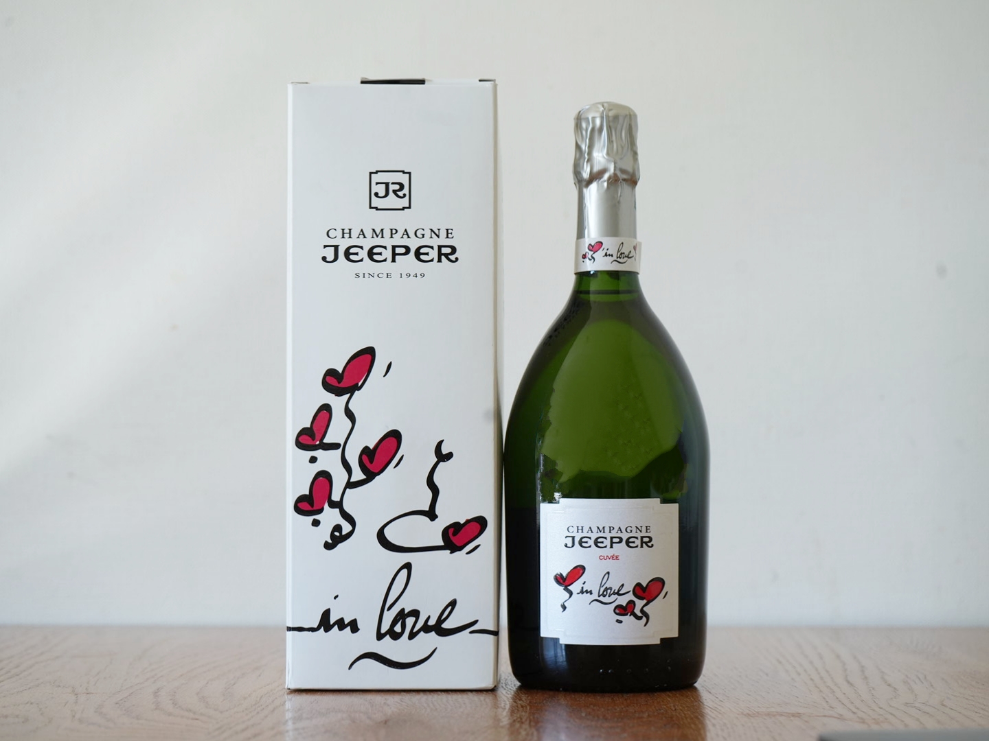 バレンタインデーに愛を込めて飲みたい、「やまや」直輸入の5000円台シャンパーニュ