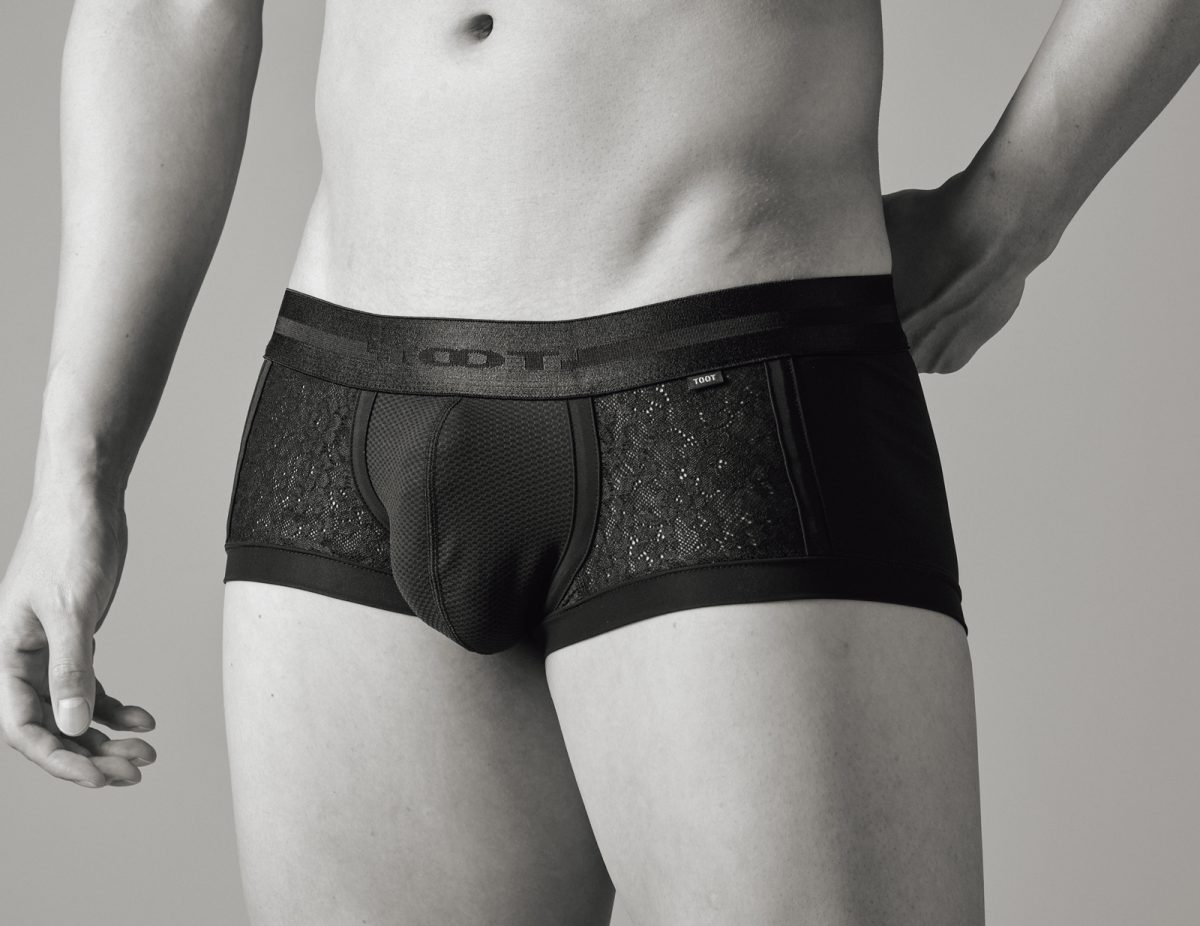 【創刊20周年特別企画】GOETHE×TOOTコラボ第三弾、大人のためのブラックレースボクサー発売