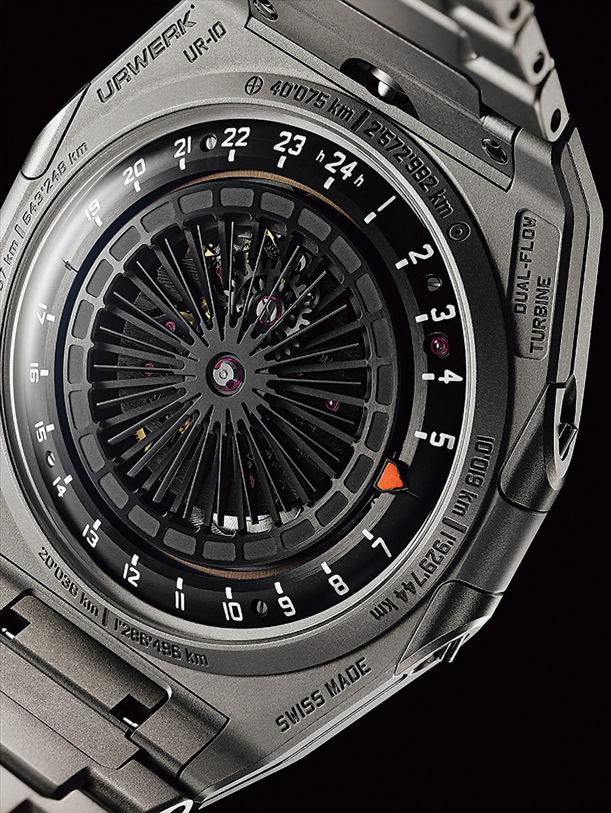 URWERK「UR-10 スペースメーター 限定エディション」