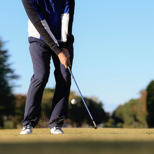 吉田洋一郎の最新ゴルフレッスン／「上げようとしてトップ」から卒業。上げるアプローチが簡単になる1ヤード練習法