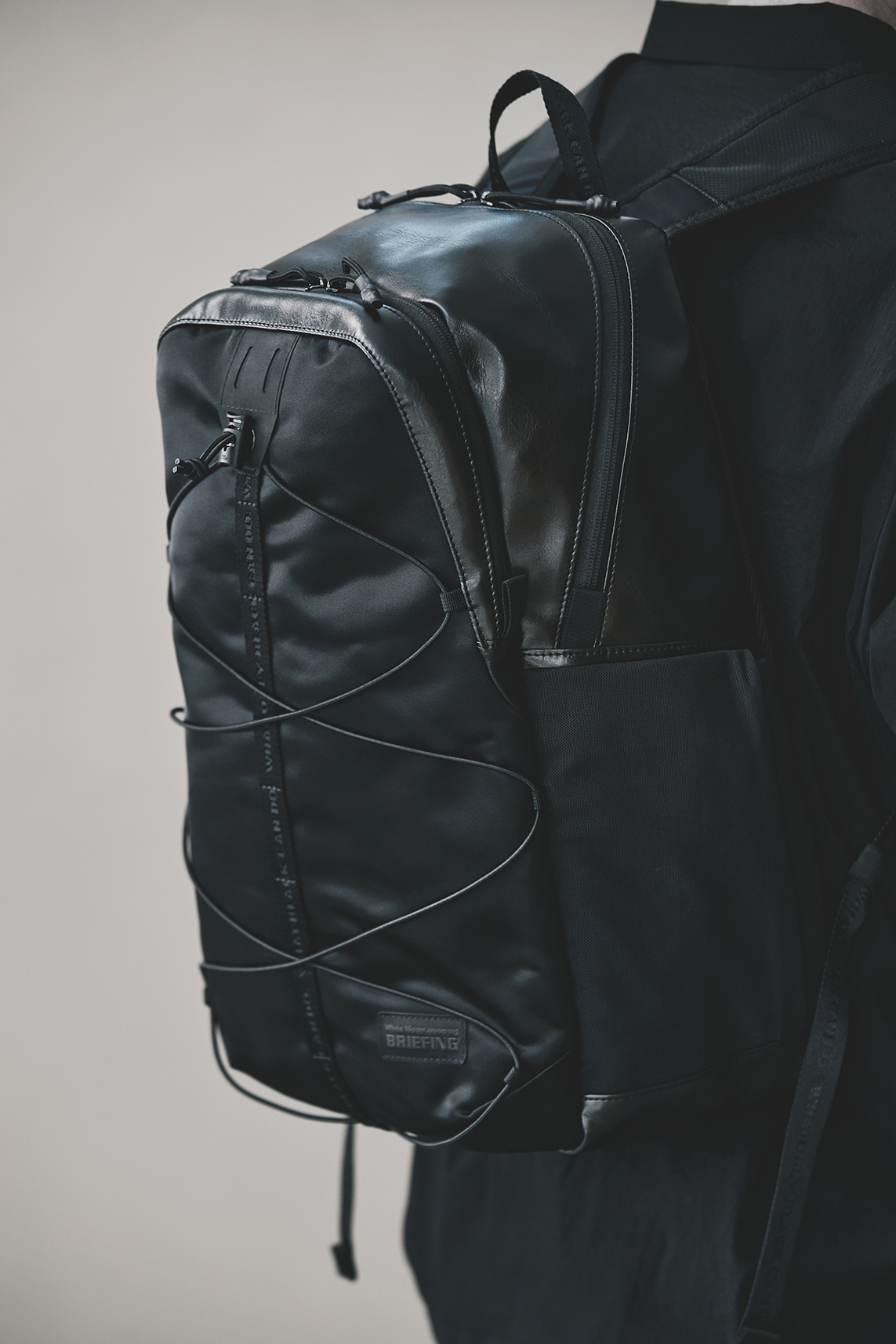 ホワイトマウンテニアリングとブリーフィングの新作コラボレーション／バックパック
