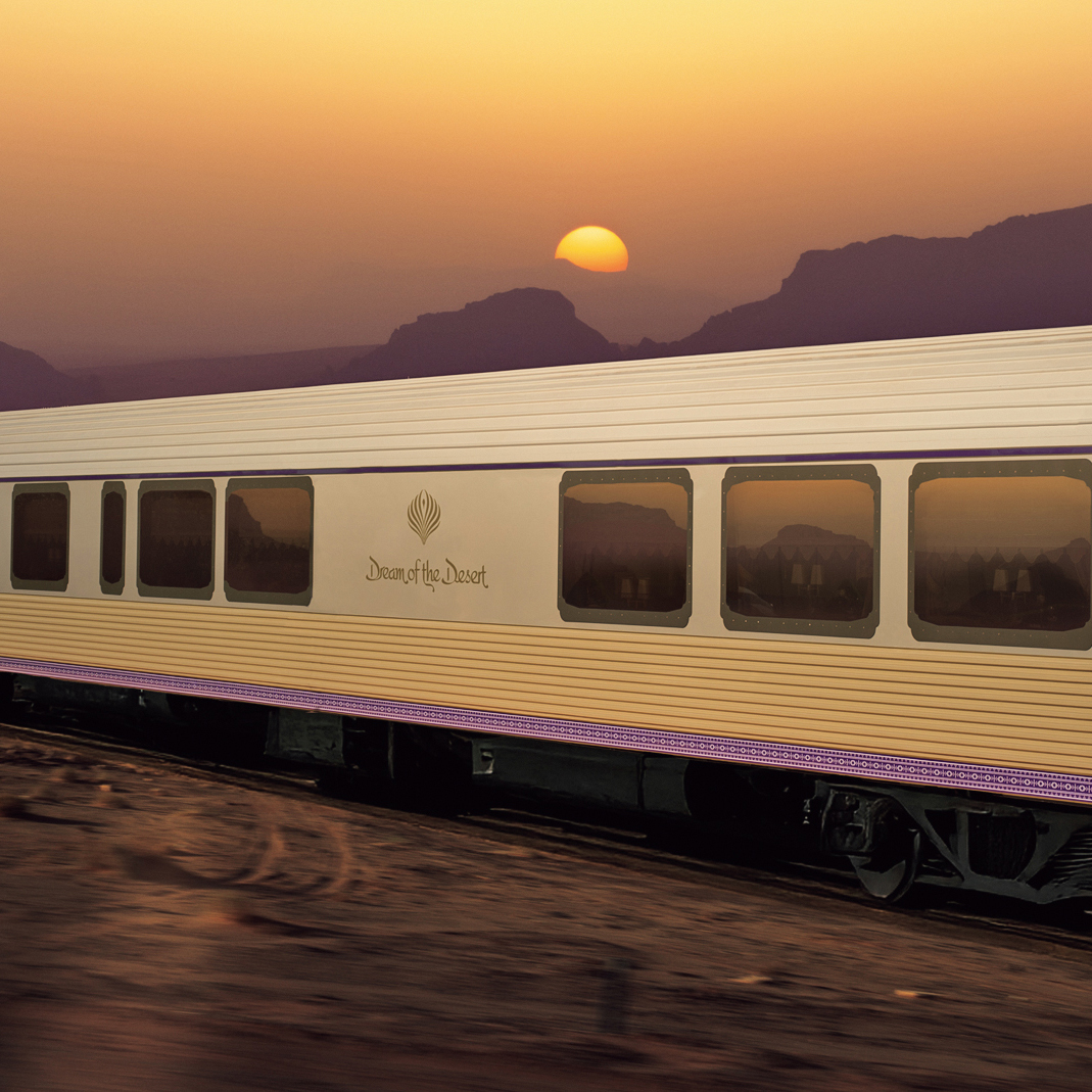 走る「ドリーム オブ ザ デザート」