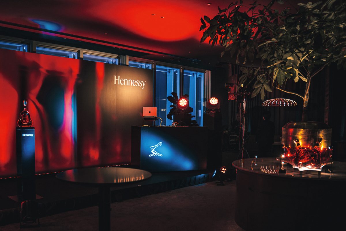 「GINZA SAPPHIRE LOUNGE」