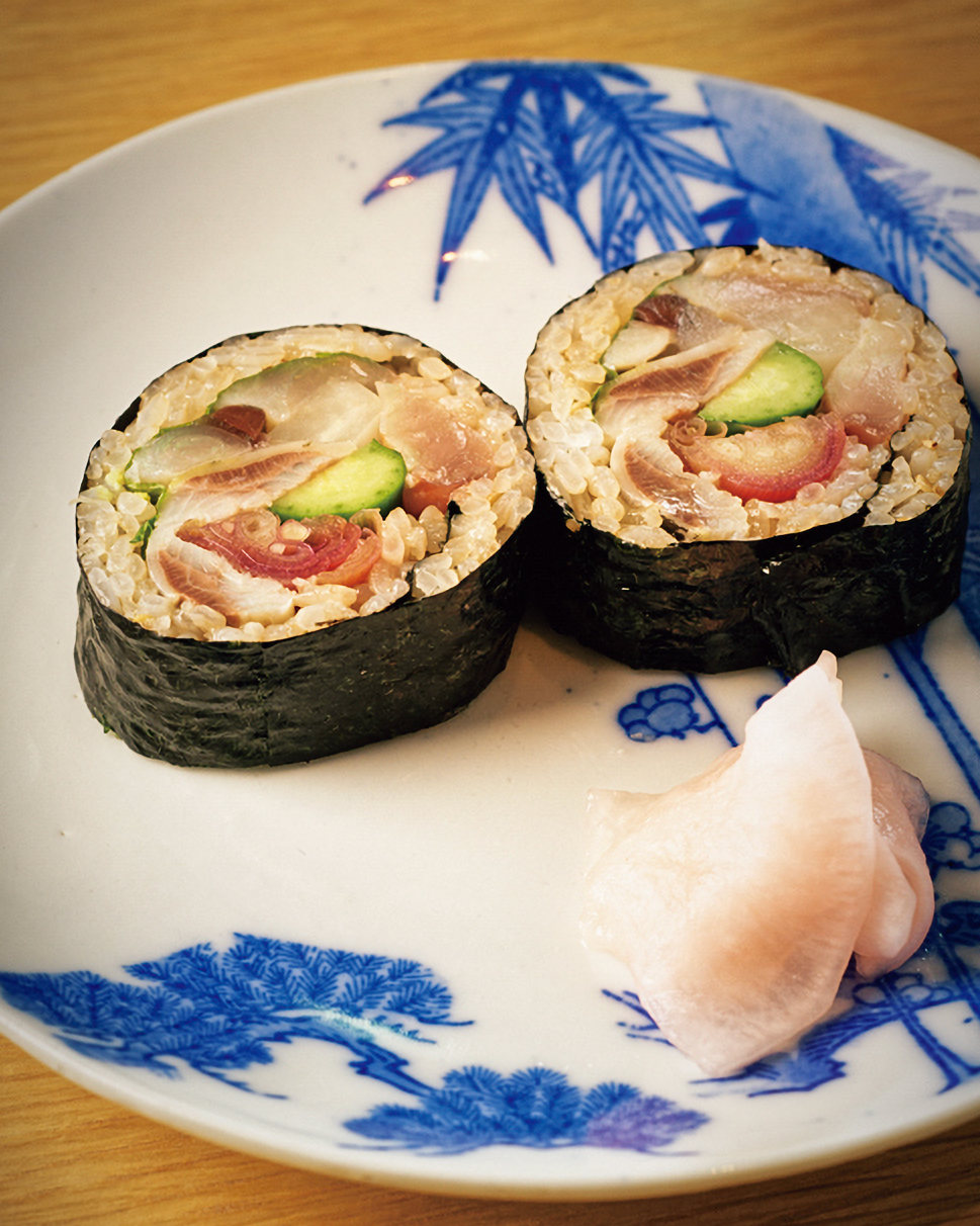 「高輪それがし」の〆鯖と鰯の太巻き