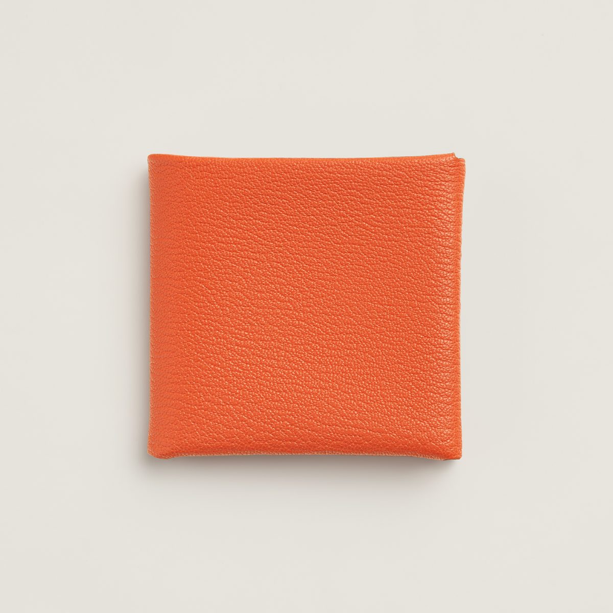 エルメス新作メンズ財布「カルヴィ デュオ」