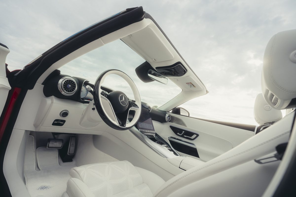 【試乗】もっともラグジュアリーな２シーターオープン「メルセデス・マイバッハSL680モノグラムシリーズ」