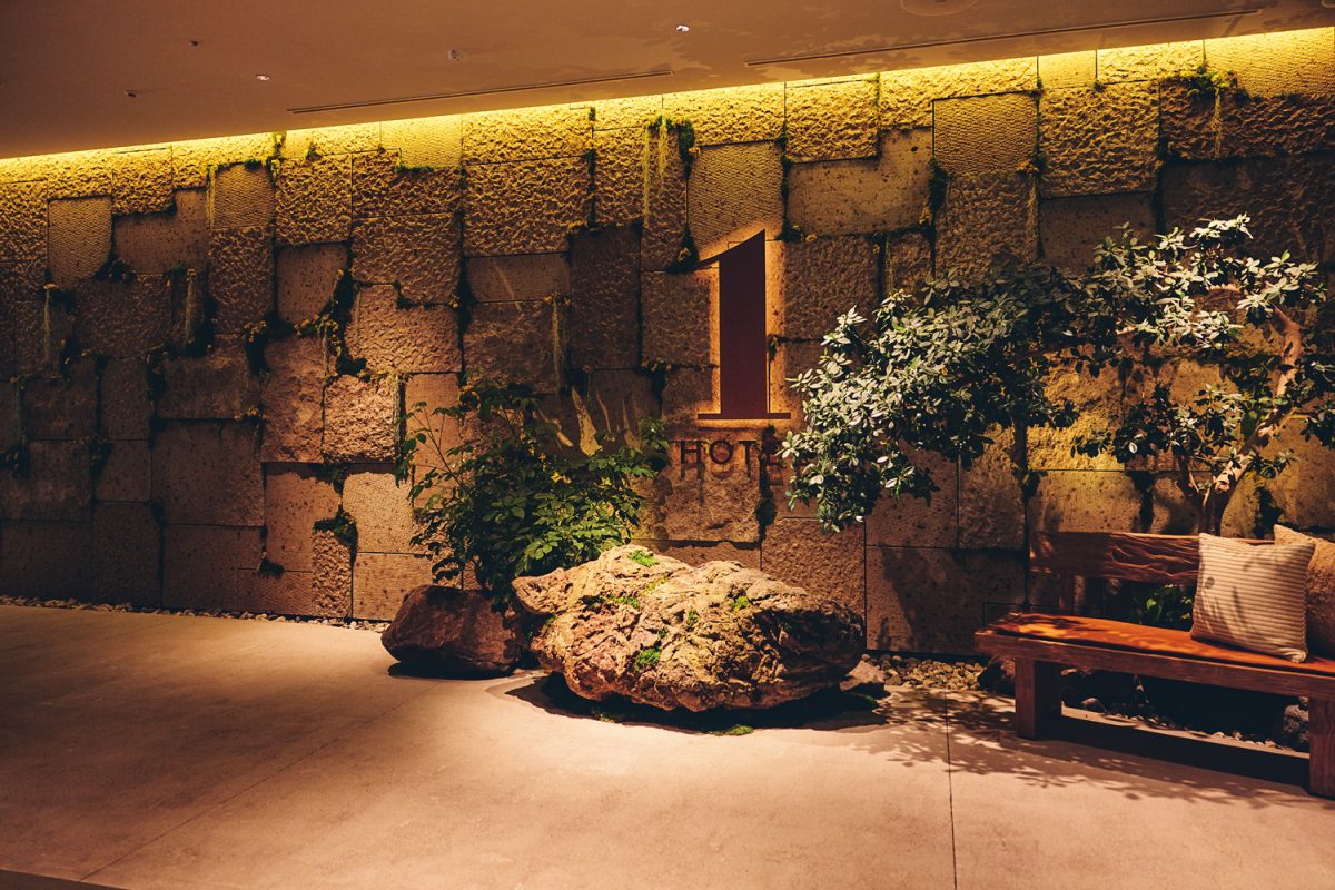 「1 Hotel Tokyo」のエントランスロビー