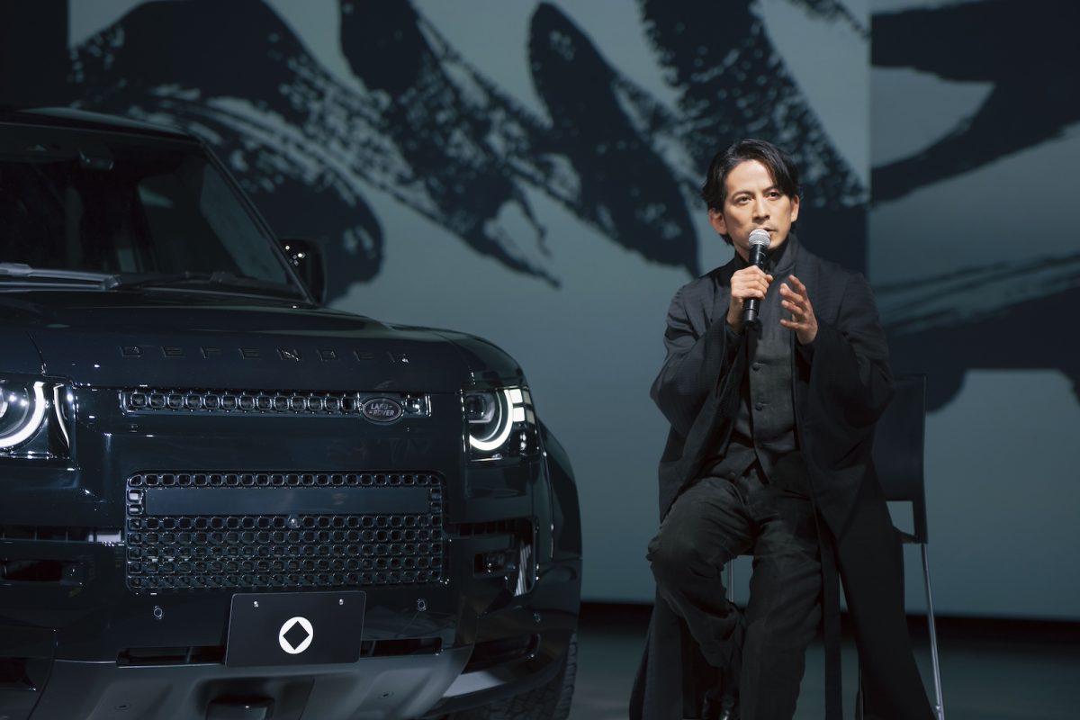 岡田准一とディフェンダー