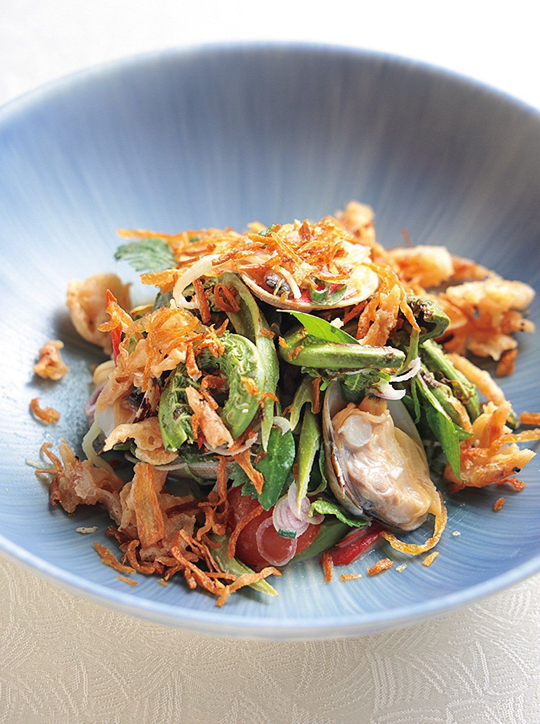 デュシタニ京都「Ayatana」のタイ風スパイシーサラダ