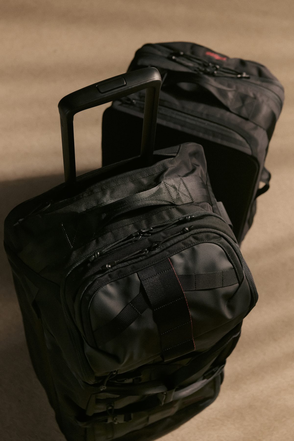 ブリーフィング／街にも旅にも馴染む「LESIT」