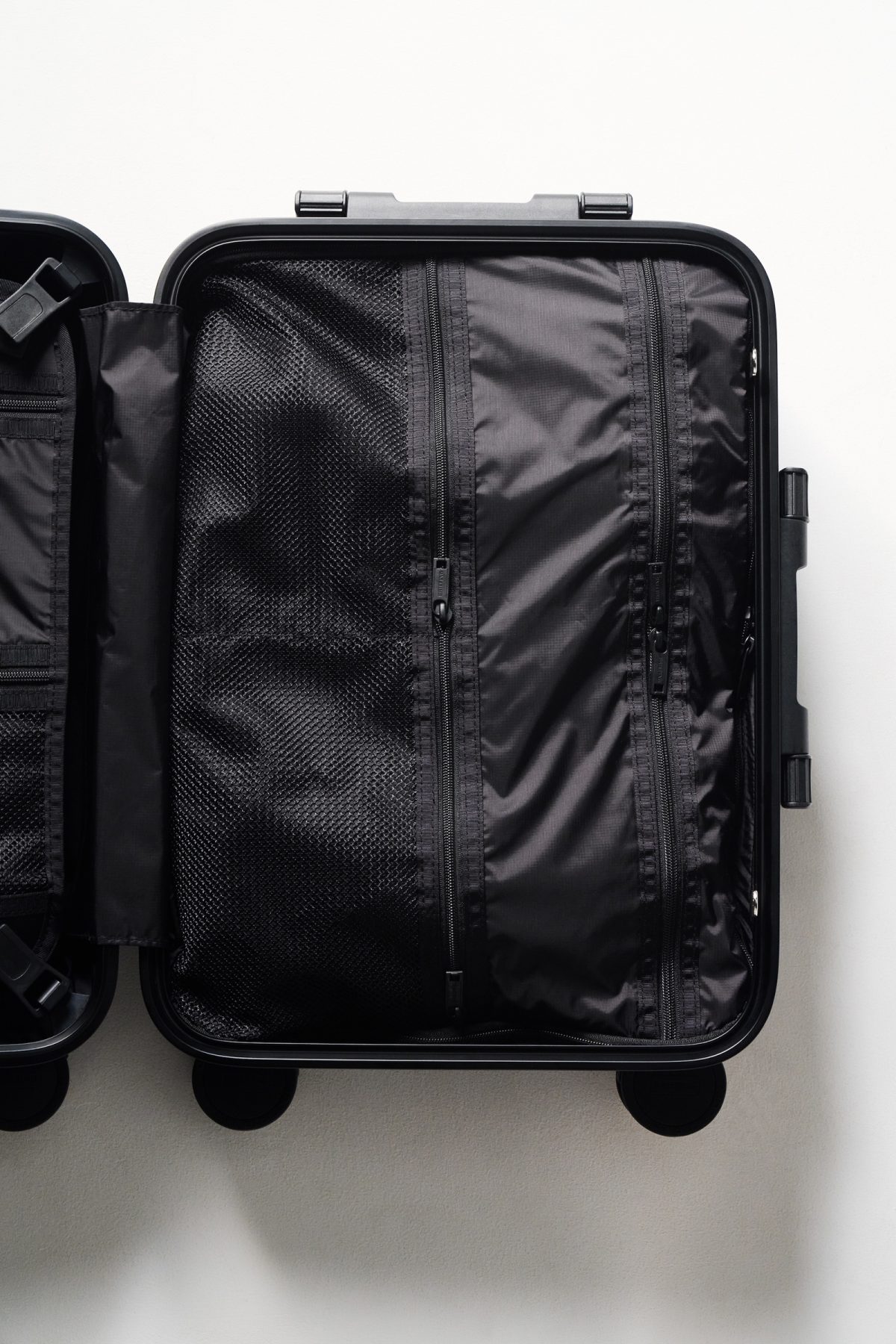 ブリーフィングのキャリーケース「HD」