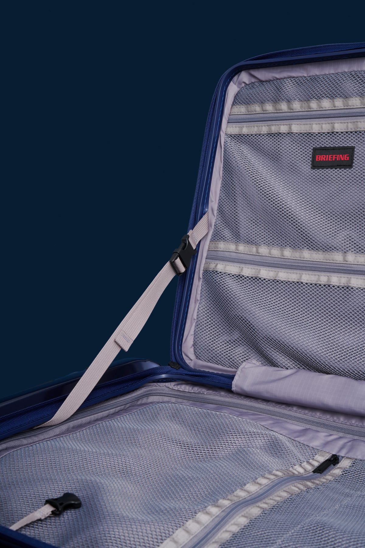 ブリーフィングのキャリーケース「SD」