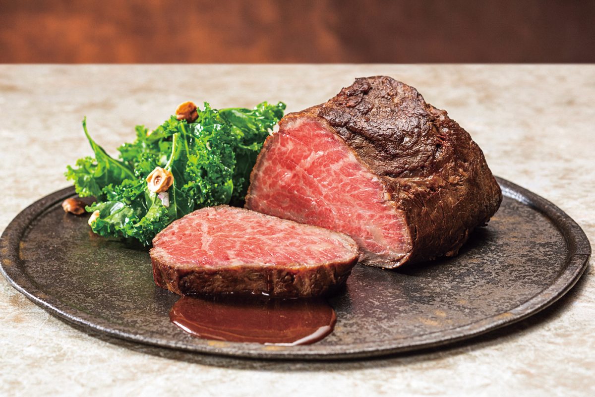 帝国ホテル 東京｜「ガルガンチュワ」の黒毛和牛のローストビーフ