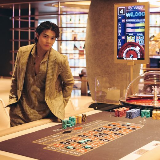 「インスパイア・エンターテインメント・リゾート」で遊ぶ武知海青氏