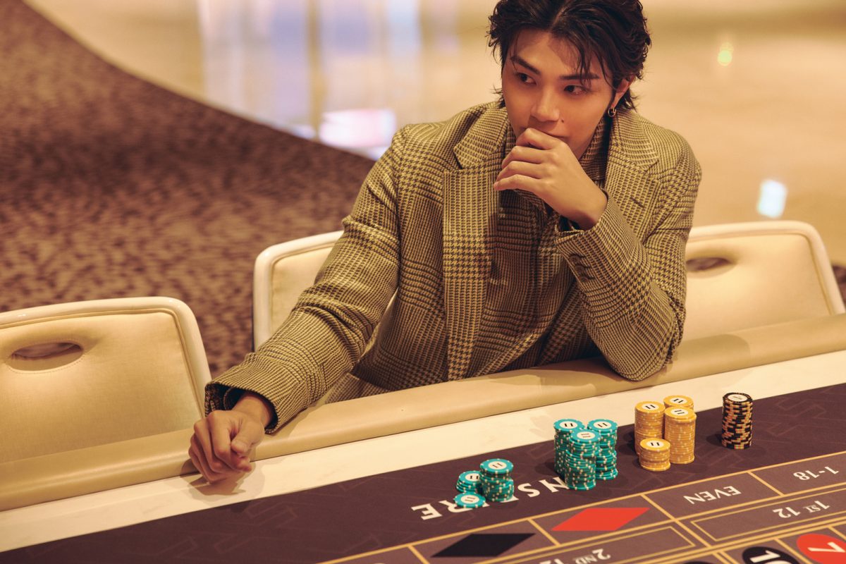 「インスパイア・エンターテインメント・リゾート」で遊ぶ武知海青氏