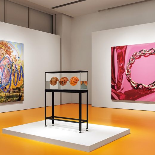 ジェフ・クーンズ「PAINTINGS AND BANALITY - SELECTED WORKS FROM THE COLLECTION」