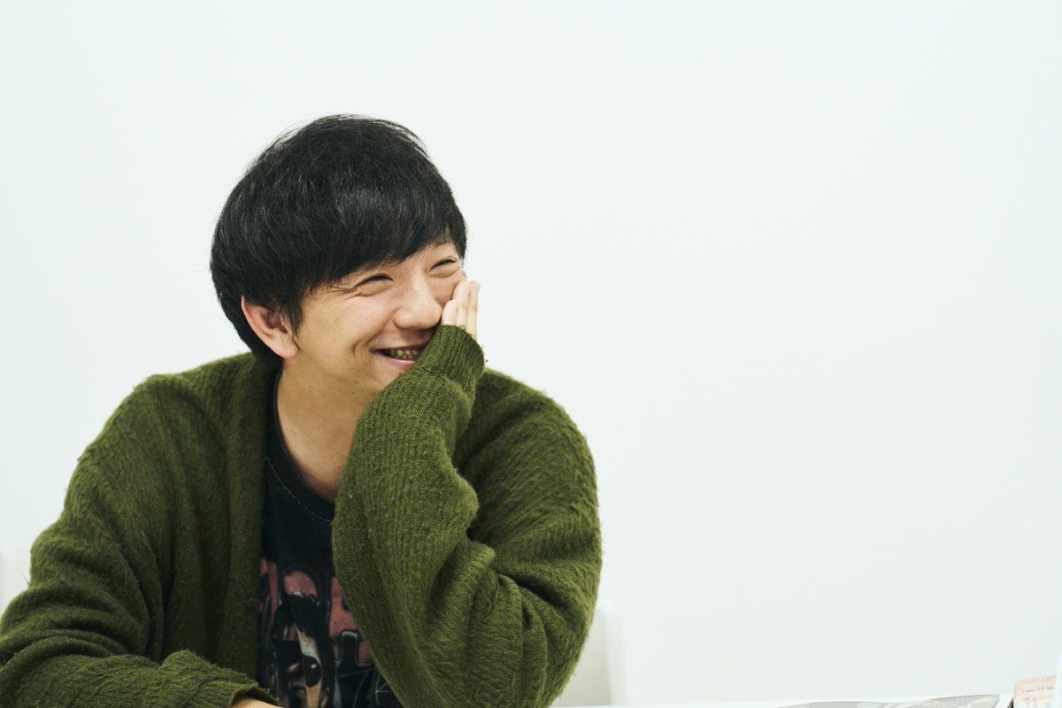 パンサー向井の会話術。「あなたに興味がある」を伝えるためのルーティンと“笑顔戦略”【桝本壮志対談③】