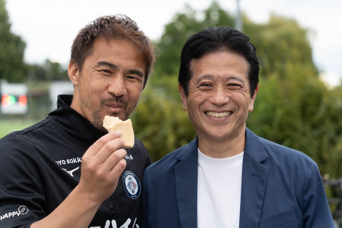 岡崎慎司、ドイツ6部の監督兼クラブ会長として「営業活動はがむしゃらに泥臭く。プレースタイルと同じ」②