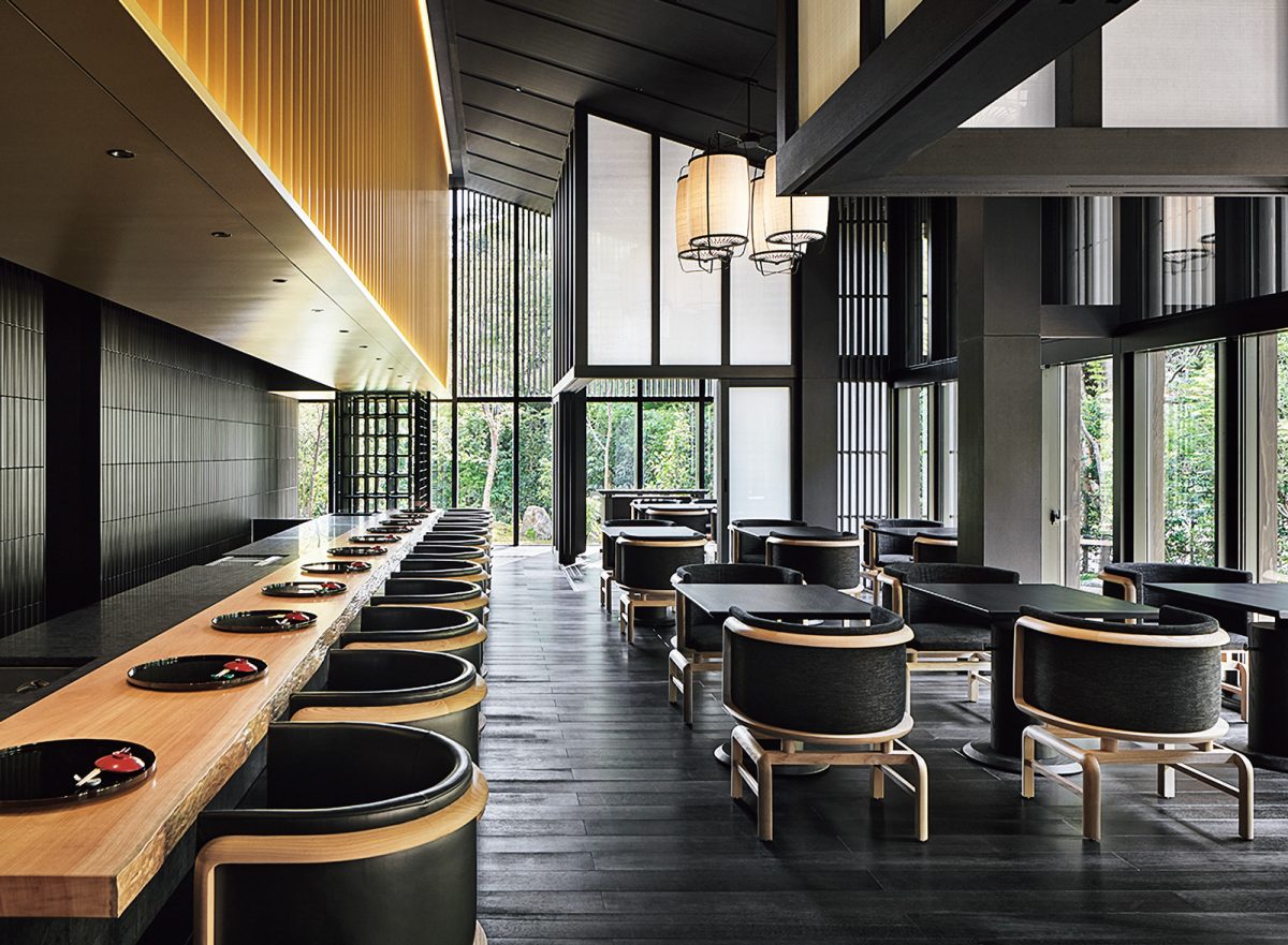 「鷹庵」の店内