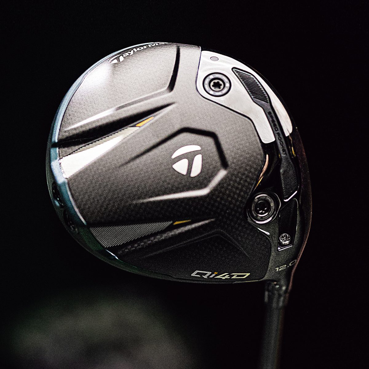 テーラーメイドの最新ドライバー「Qi4D」シリーズ