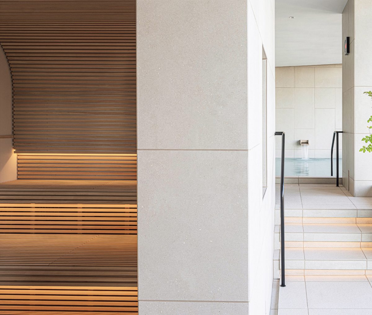 フォーシーズンズホテル大阪スパのドライサウナと水風呂