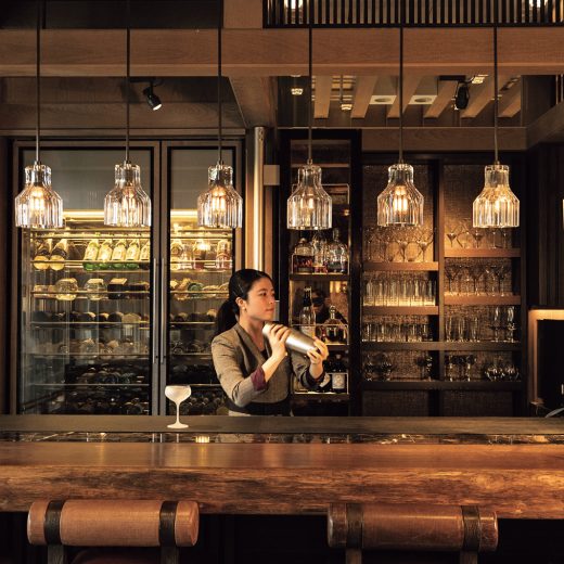 「ザ・ラウンジ＆バー」のカウンター